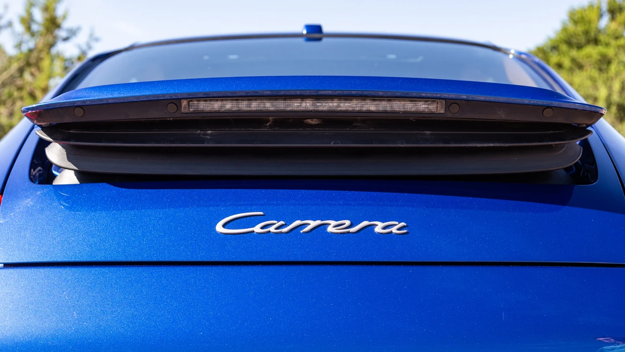 2011 Porsche 997 Carrera - Image 27 of 31
