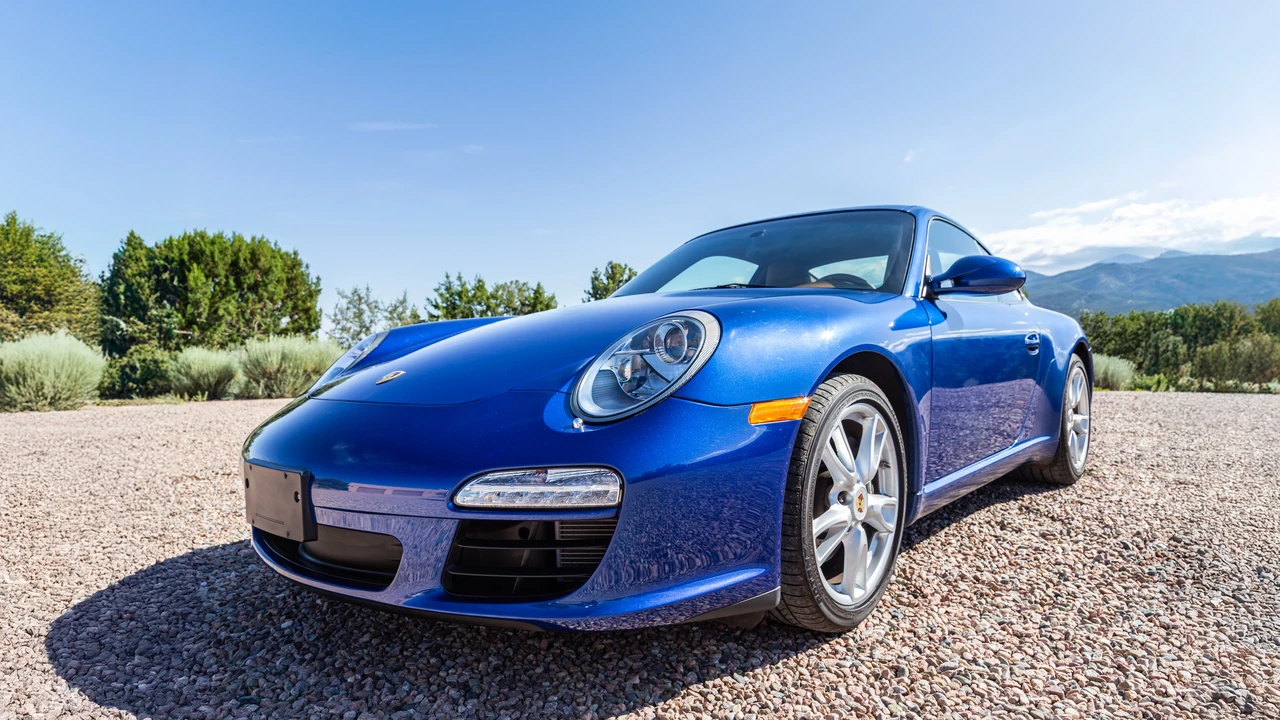 2011 Porsche 997 Carrera - Image 10 of 31