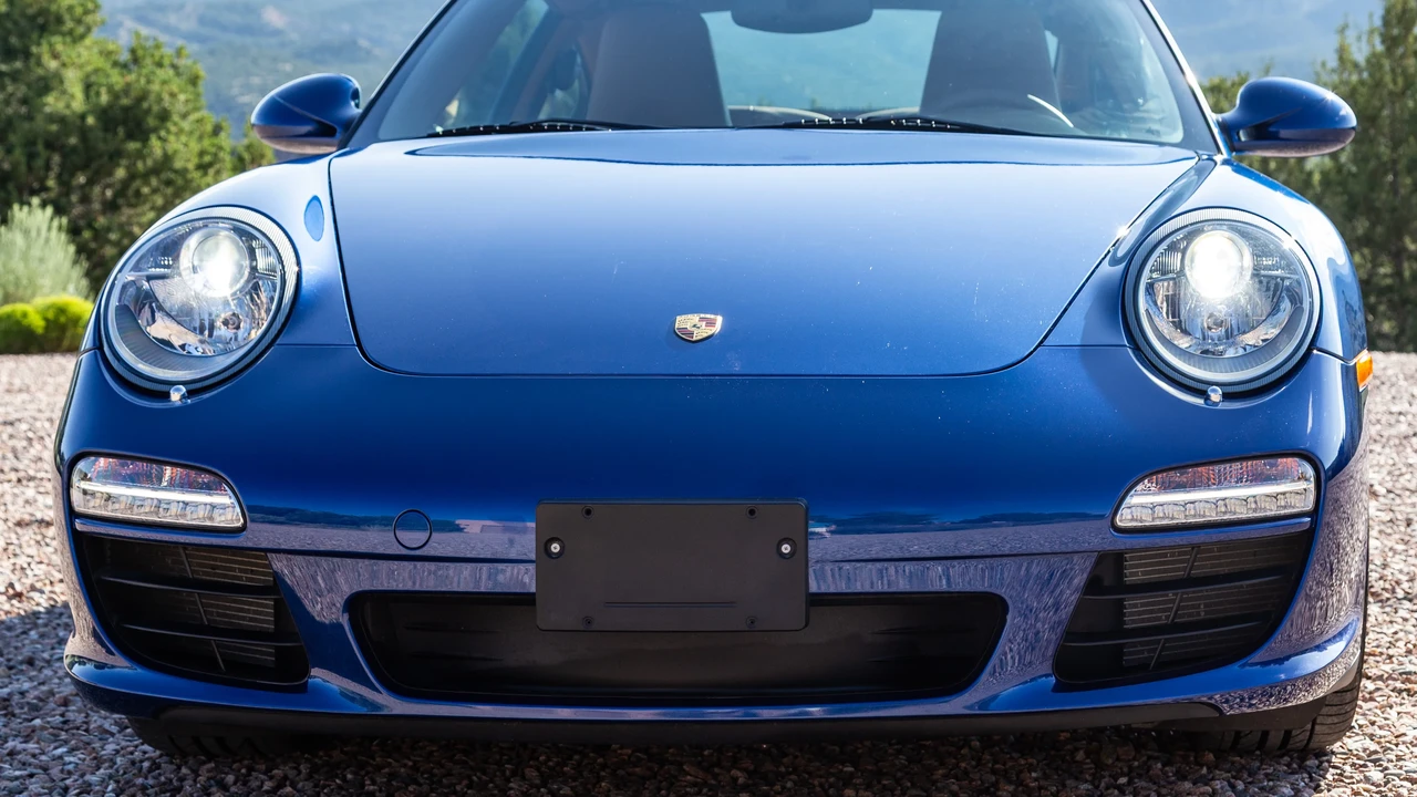 2011 Porsche 997 Carrera - Image 12 of 31