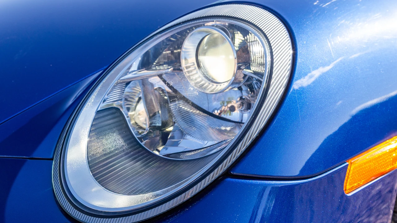 2011 Porsche 997 Carrera - Image 14 of 31