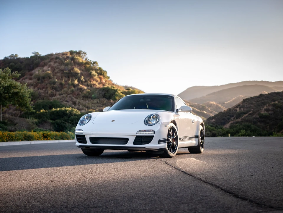 2011 Porsche 997 Carrera - Image 2 of 26