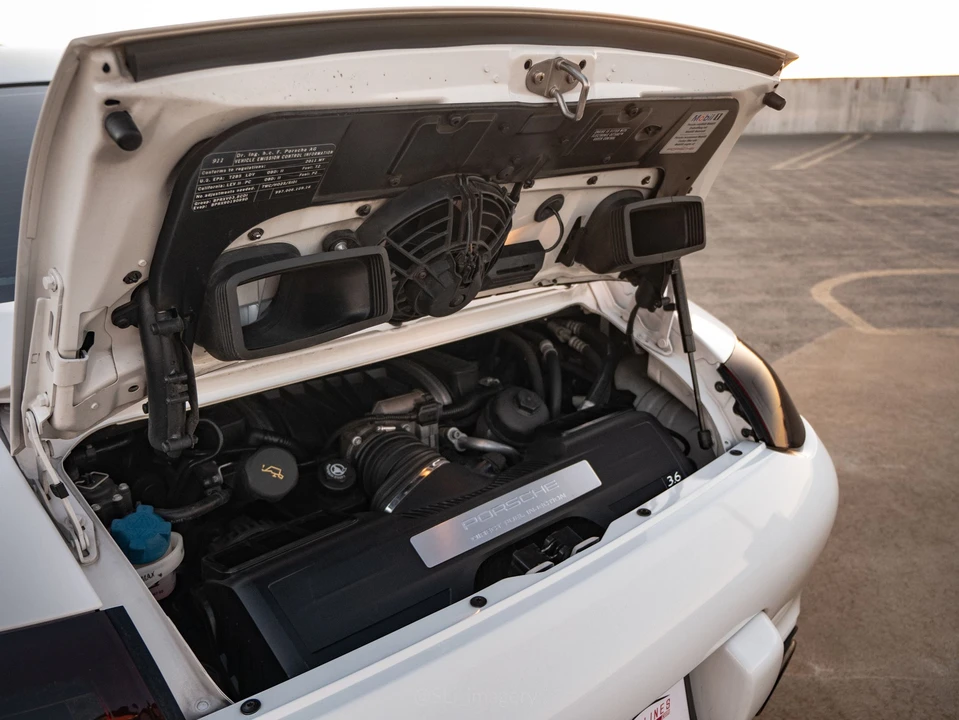 2011 Porsche 997 Carrera - Image 16 of 26