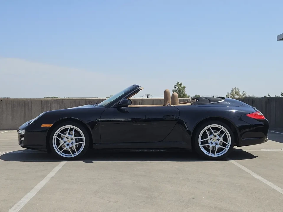 2011 Porsche 997 Carrera - Image 16 of 31