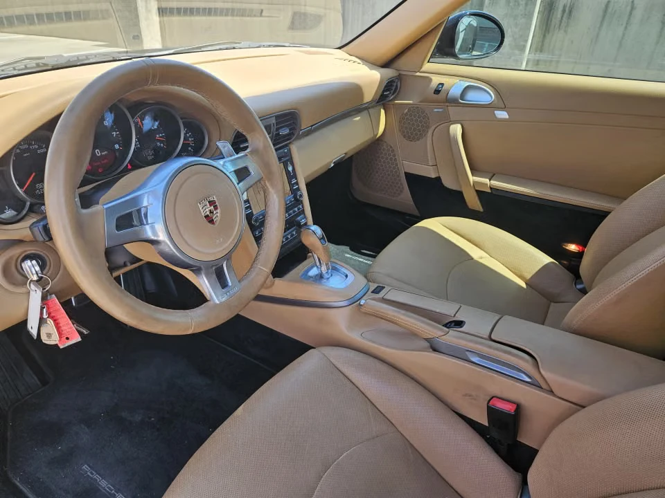 2011 Porsche 997 Carrera - Image 27 of 31