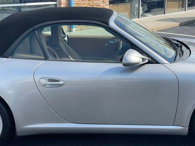 2011 Porsche 997 Carrera - Image 18 of 31