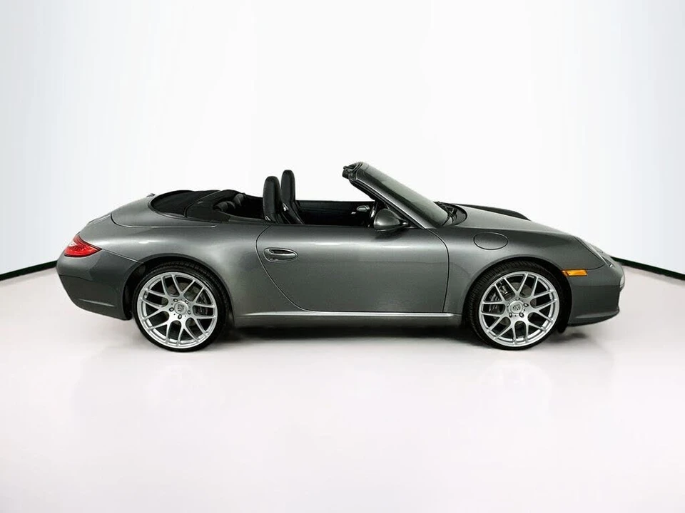 2011 Porsche 997 Carrera - Image 19 of 26