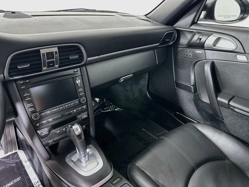2011 Porsche 997 Carrera - Image 16 of 26