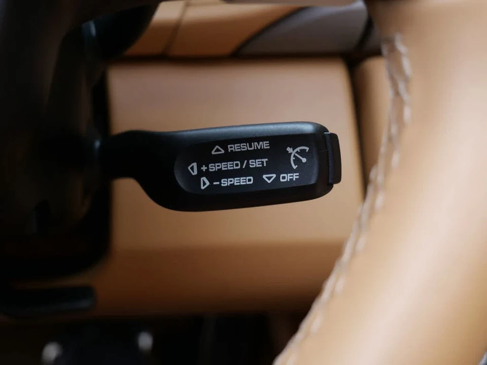 2011 Porsche 997 Carrera - Image 21 of 27