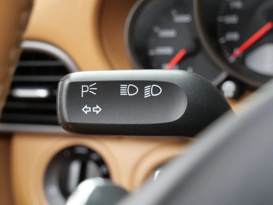 2011 Porsche 997 Carrera - Image 23 of 27