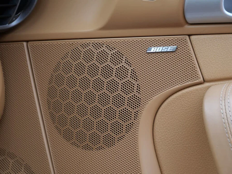 2011 Porsche 997 Carrera - Image 13 of 27