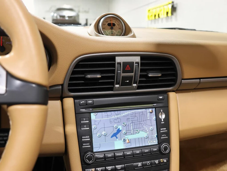 2011 Porsche 997 Carrera - Image 11 of 31