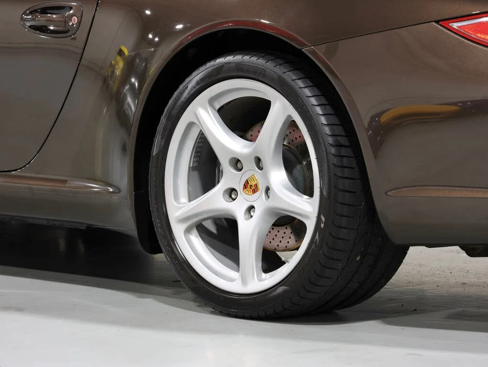 2011 Porsche 997 Carrera - Image 25 of 31