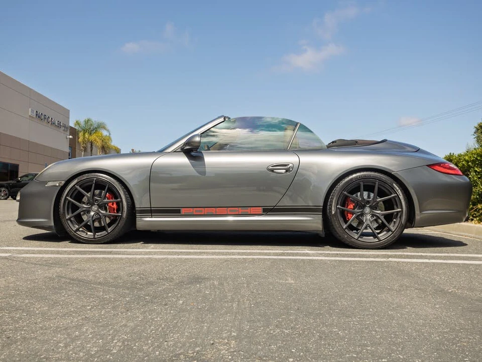 2011 Porsche 997 Carrera - Image 8 of 31