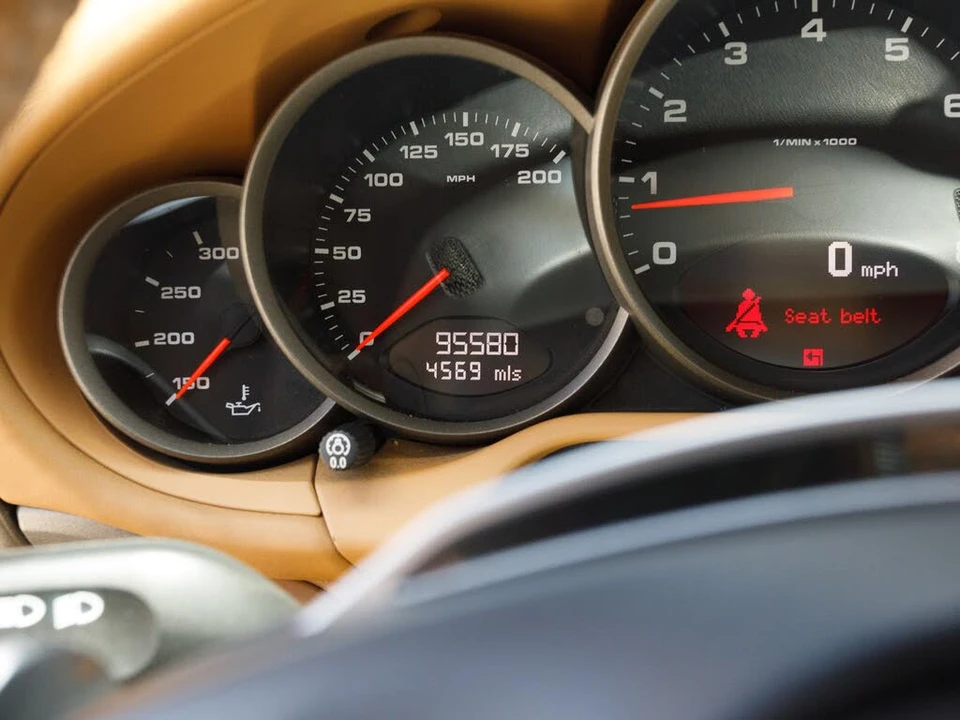 2011 Porsche 997 Carrera - Image 23 of 31