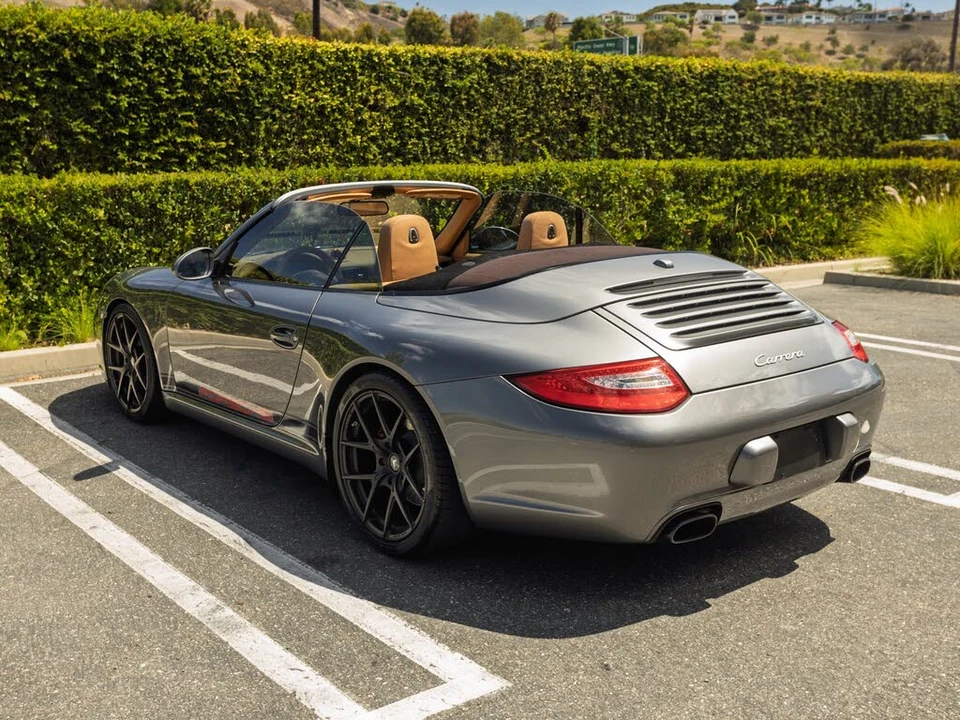 2011 Porsche 997 Carrera - Image 7 of 31