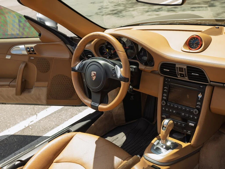 2011 Porsche 997 Carrera - Image 16 of 31