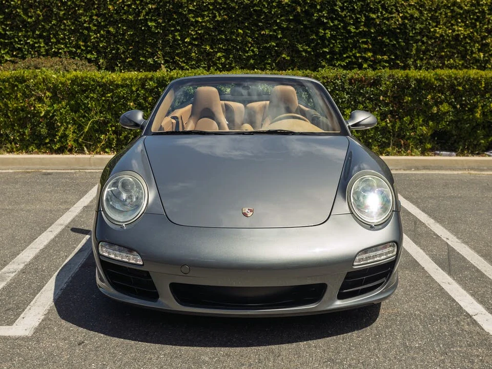 2011 Porsche 997 Carrera - Image 2 of 31