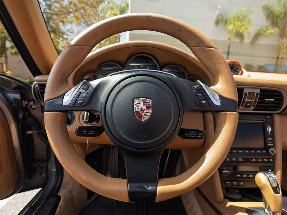 2011 Porsche 997 Carrera - Image 18 of 31