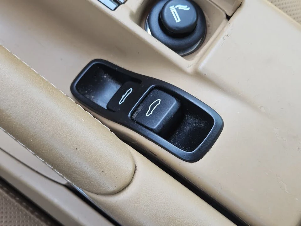 2011 Porsche 997 Carrera - Image 21 of 31