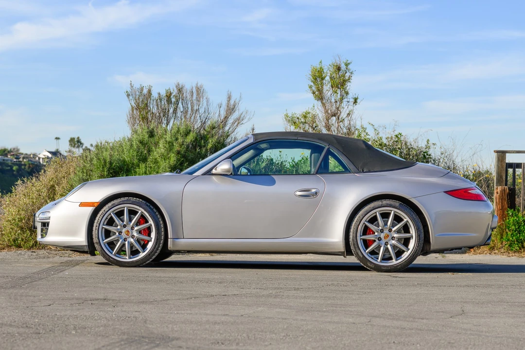 2011 Porsche 997 Carrera - Image 18 of 31