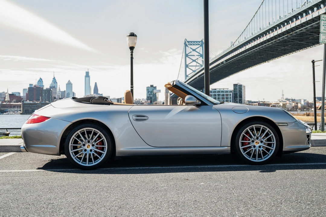 2011 Porsche 997 Carrera - Image 10 of 31