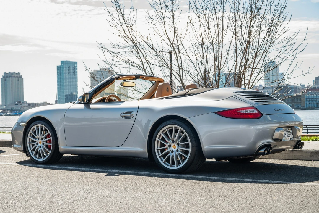 2011 Porsche 997 Carrera - Image 9 of 31