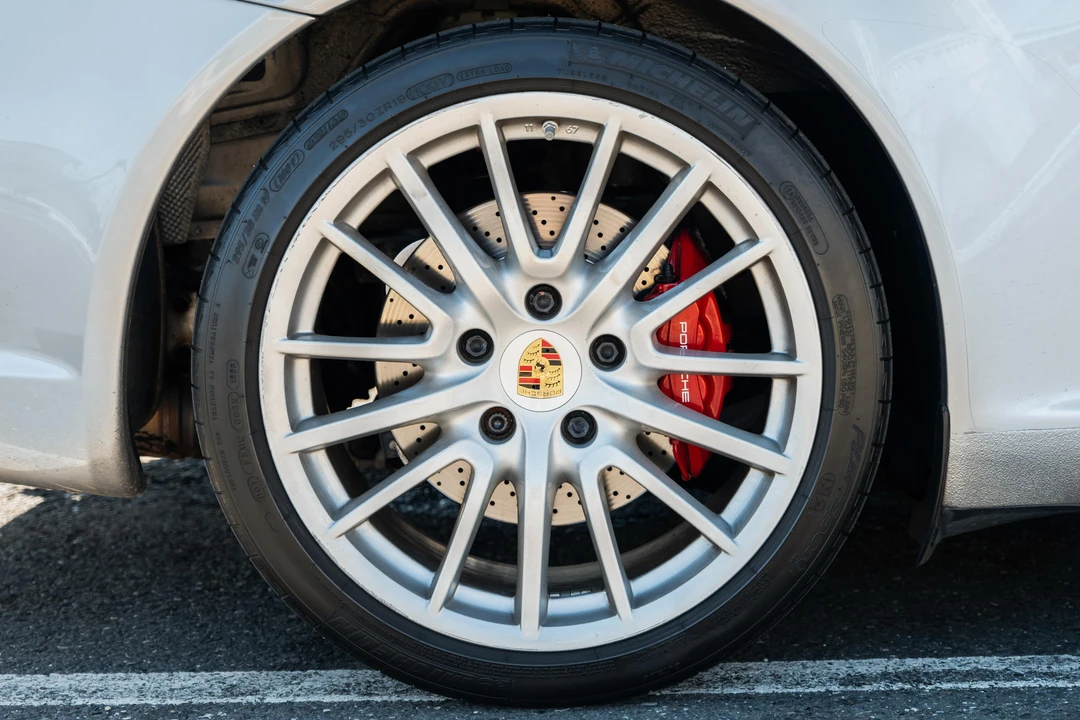 2011 Porsche 997 Carrera - Image 24 of 31
