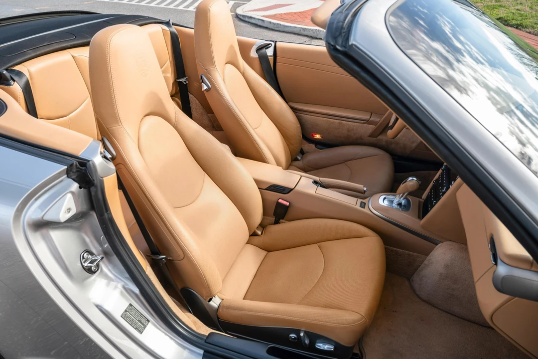 2011 Porsche 997 Carrera - Image 26 of 31