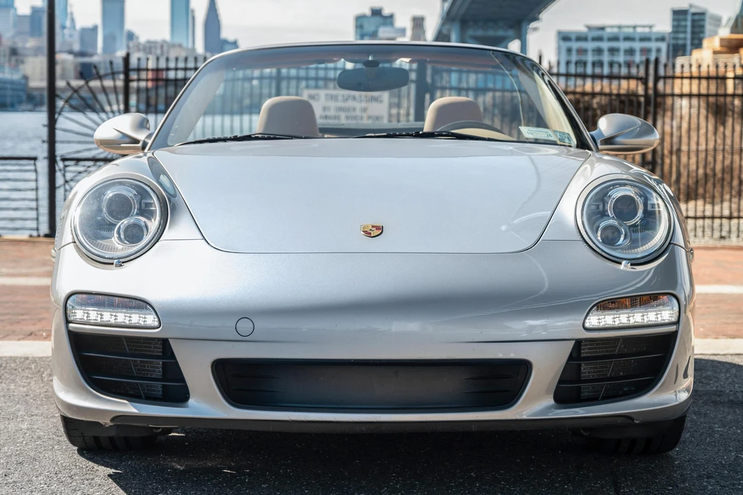 2011 Porsche 997 Carrera - Image 2 of 31