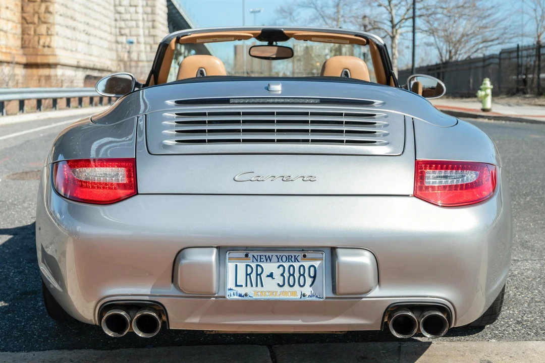 2011 Porsche 997 Carrera - Image 5 of 31