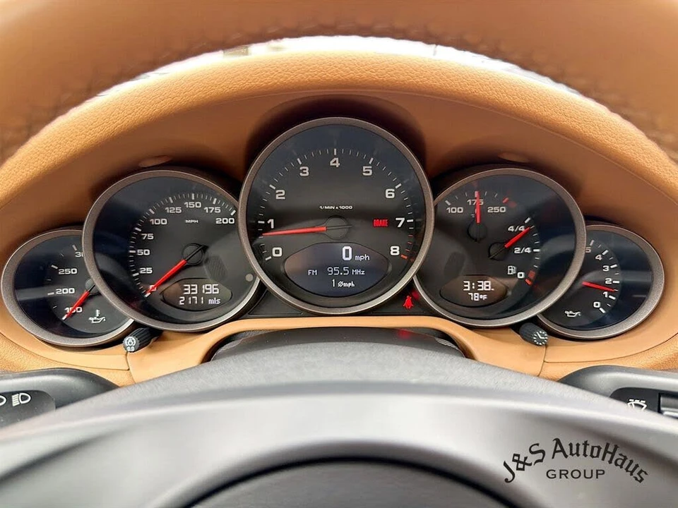 2011 Porsche 997 Carrera - Image 15 of 31
