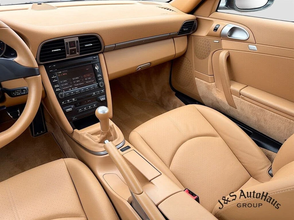 2011 Porsche 997 Carrera - Image 30 of 31