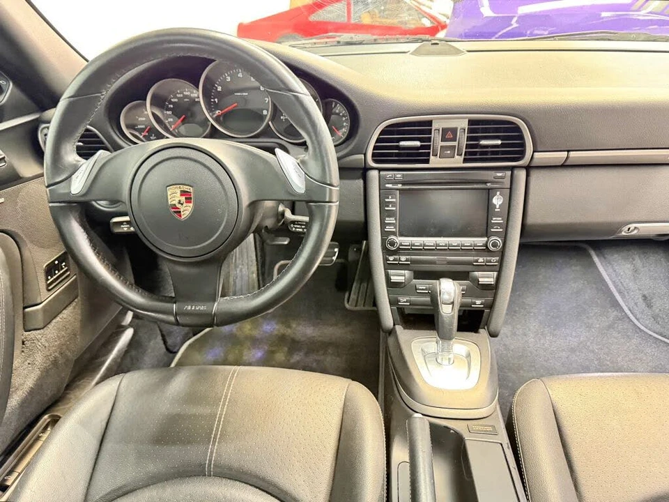 2011 Porsche 997 Carrera - Image 11 of 31