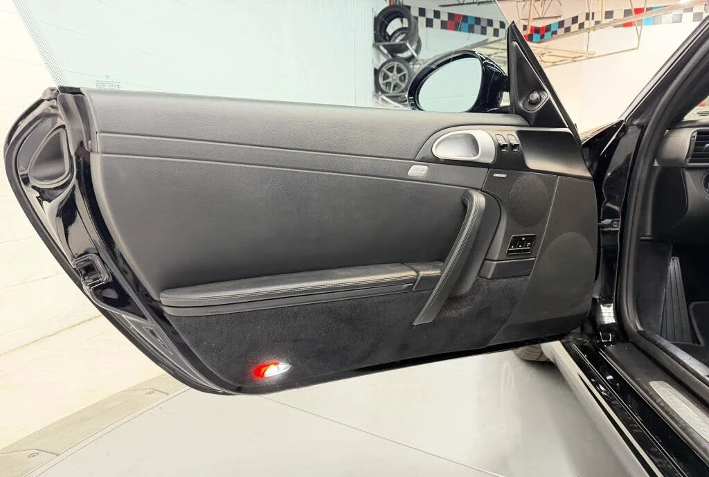 2011 Porsche 997 Carrera - Image 23 of 31