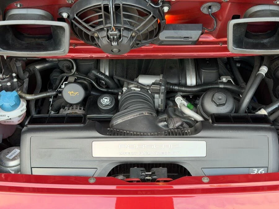 2011 Porsche 997 Carrera - Image 15 of 31