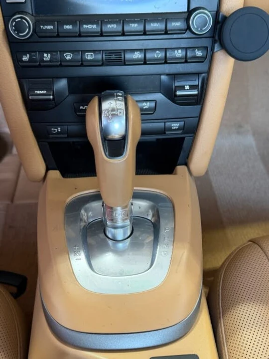 2011 Porsche 997 Carrera - Image 26 of 31