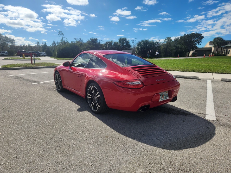 2011 Porsche 997 Carrera - Image 10 of 31