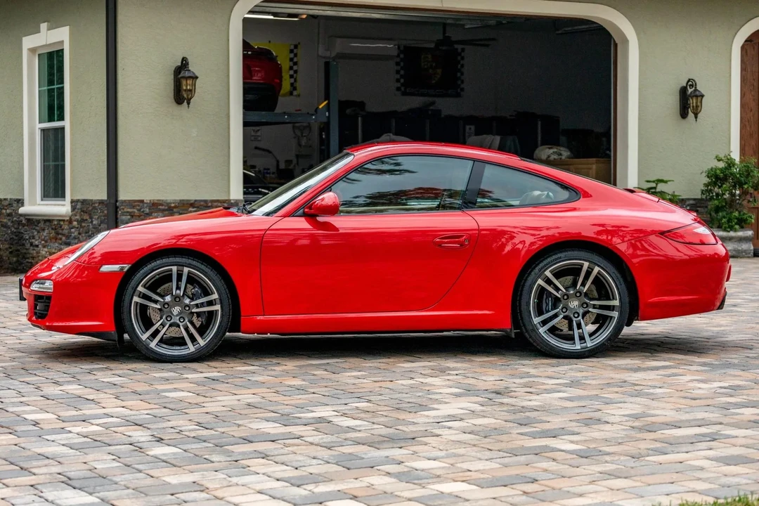 2011 Porsche 997 Carrera - Image 17 of 31