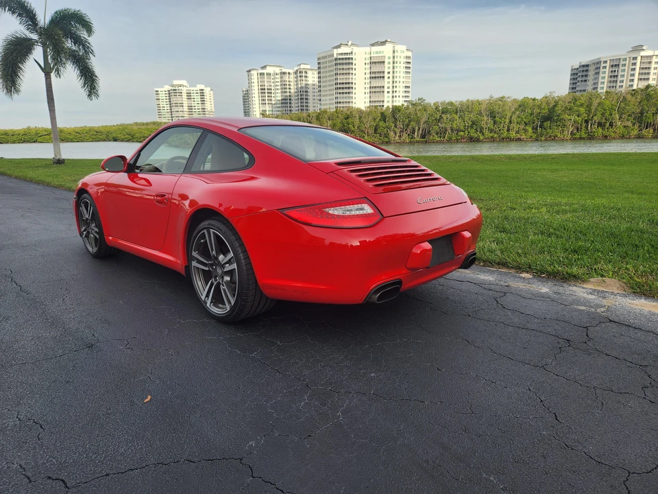 2011 Porsche 997 Carrera - Image 9 of 31