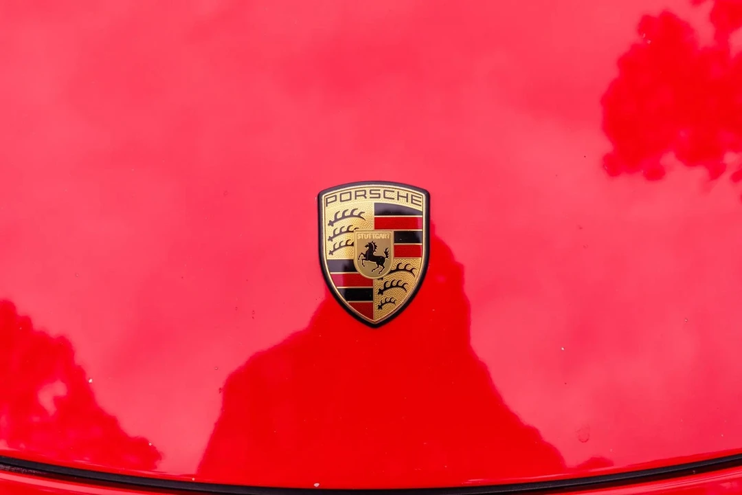 2011 Porsche 997 Carrera - Image 27 of 31