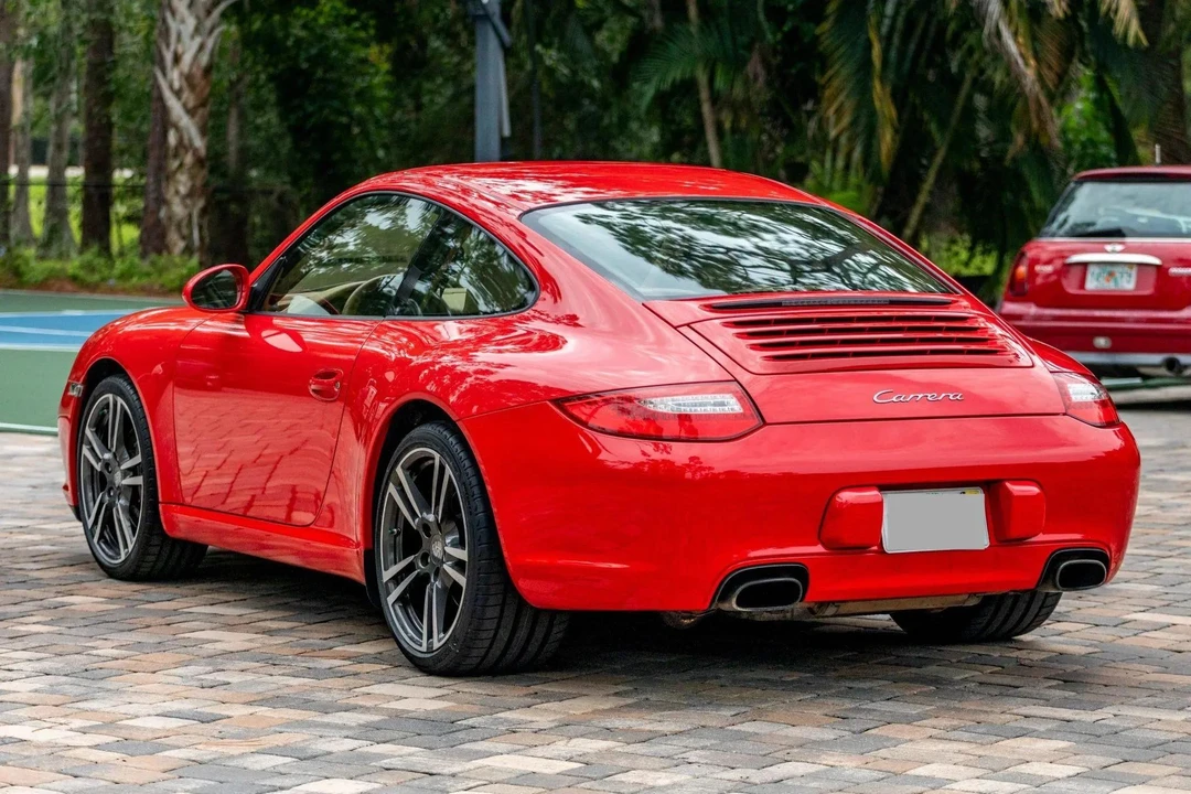 2011 Porsche 997 Carrera - Image 18 of 31
