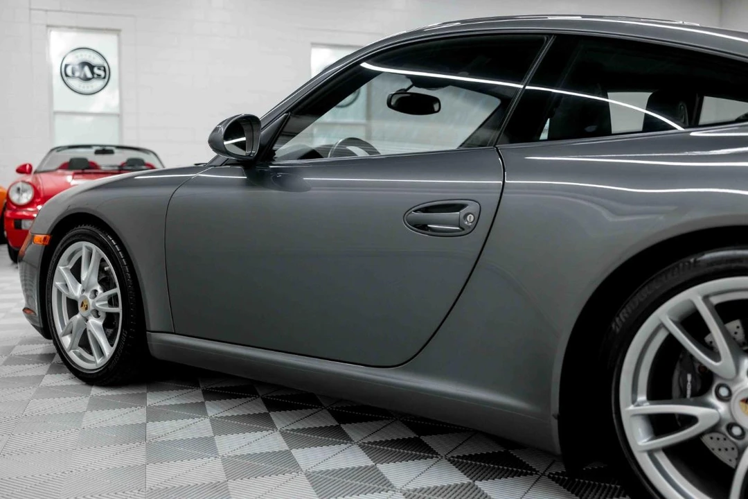 2011 Porsche 997 Carrera - Image 27 of 31