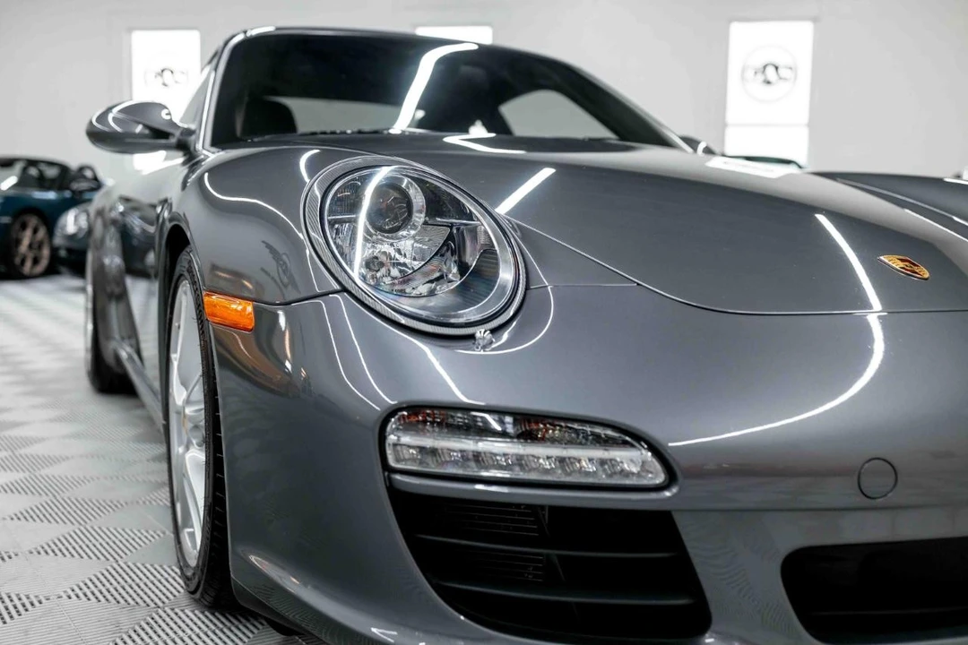 2011 Porsche 997 Carrera - Image 14 of 31