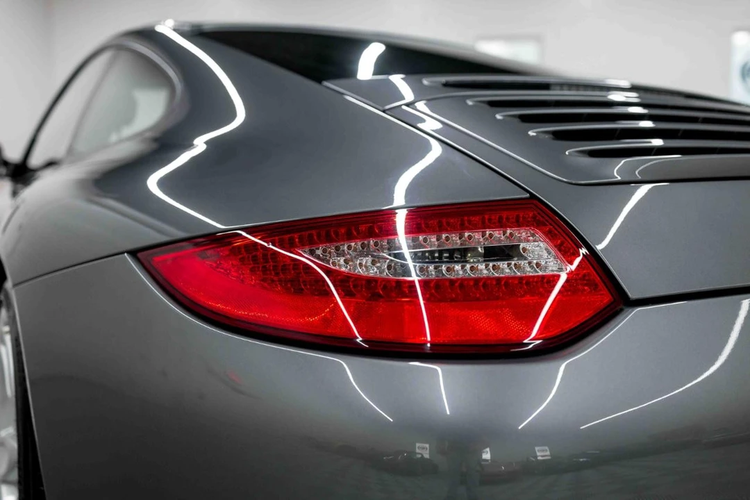 2011 Porsche 997 Carrera - Image 25 of 31