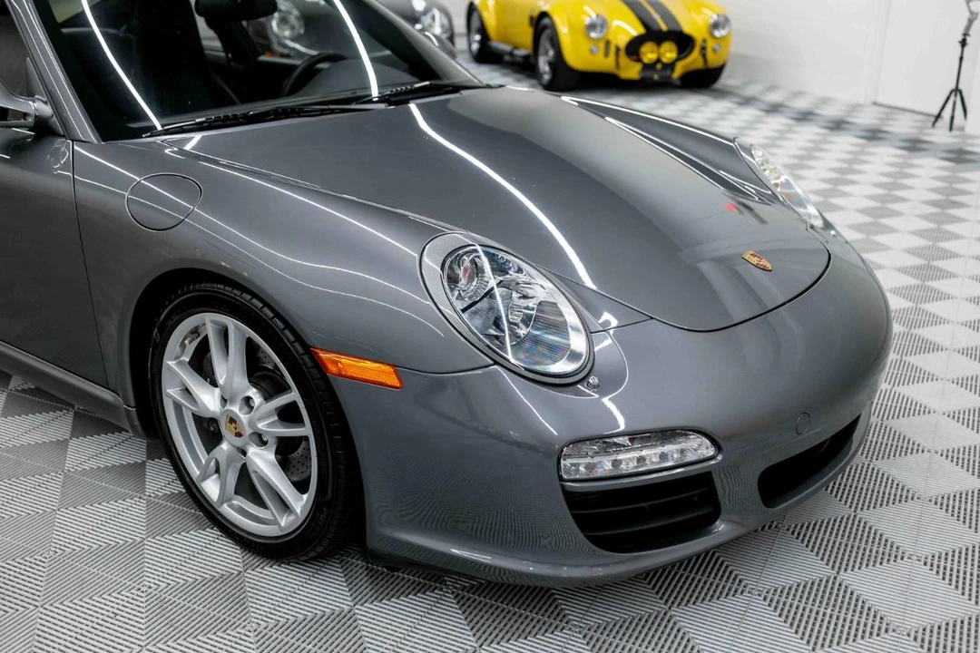 2011 Porsche 997 Carrera - Image 15 of 31
