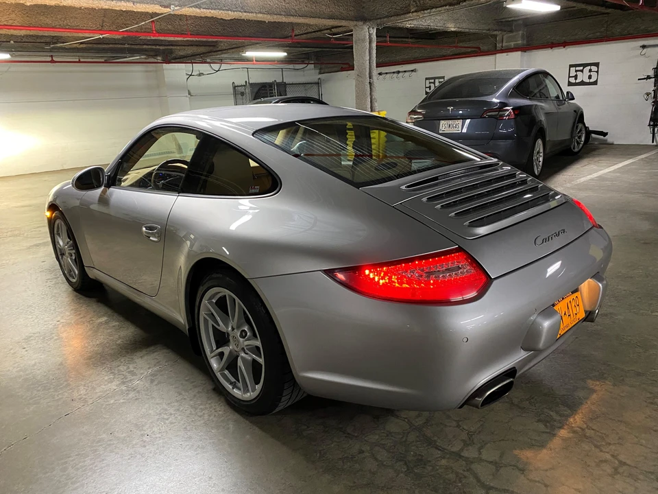 2011 Porsche 997 Carrera - Image 31 of 31