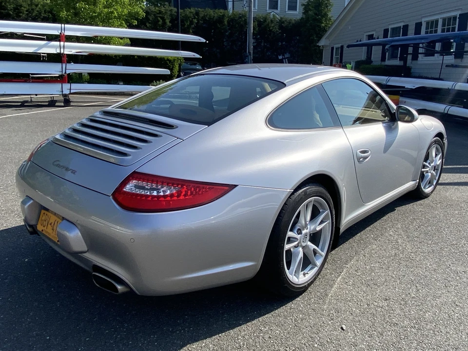 2011 Porsche 997 Carrera - Image 20 of 31