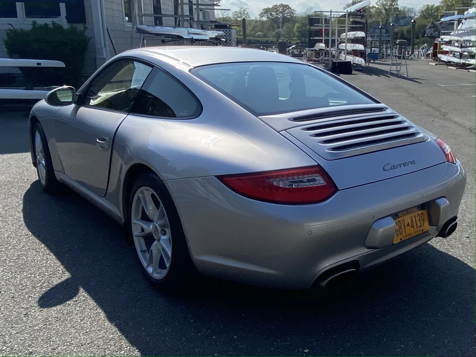2011 Porsche 997 Carrera - Image 10 of 31