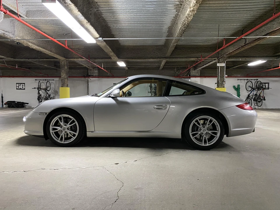 2011 Porsche 997 Carrera - Image 30 of 31