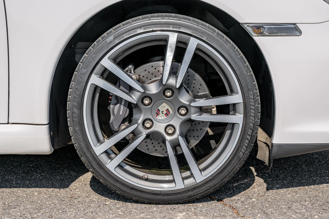 2011 Porsche 997 Carrera - Image 29 of 31